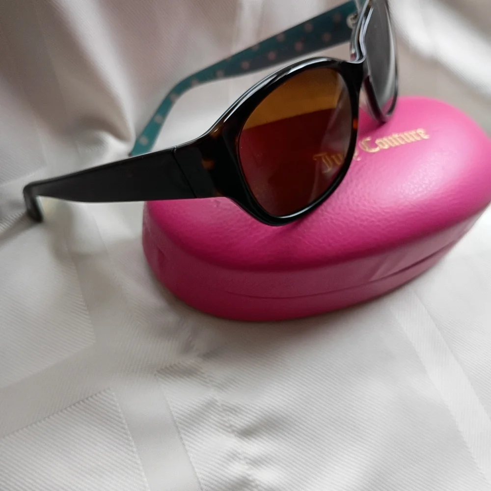 Juicy Couture Frames & Case Tortoise Brown Lenses S are RX Sunglasses Polka Dot